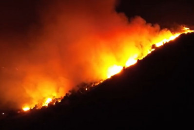 Vídeo: Grécia enfrenta mais de 20 incêndios simultâneos