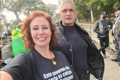 Marido de Carla Zambelli tem contas bloqueadas pela Justiça brasileira