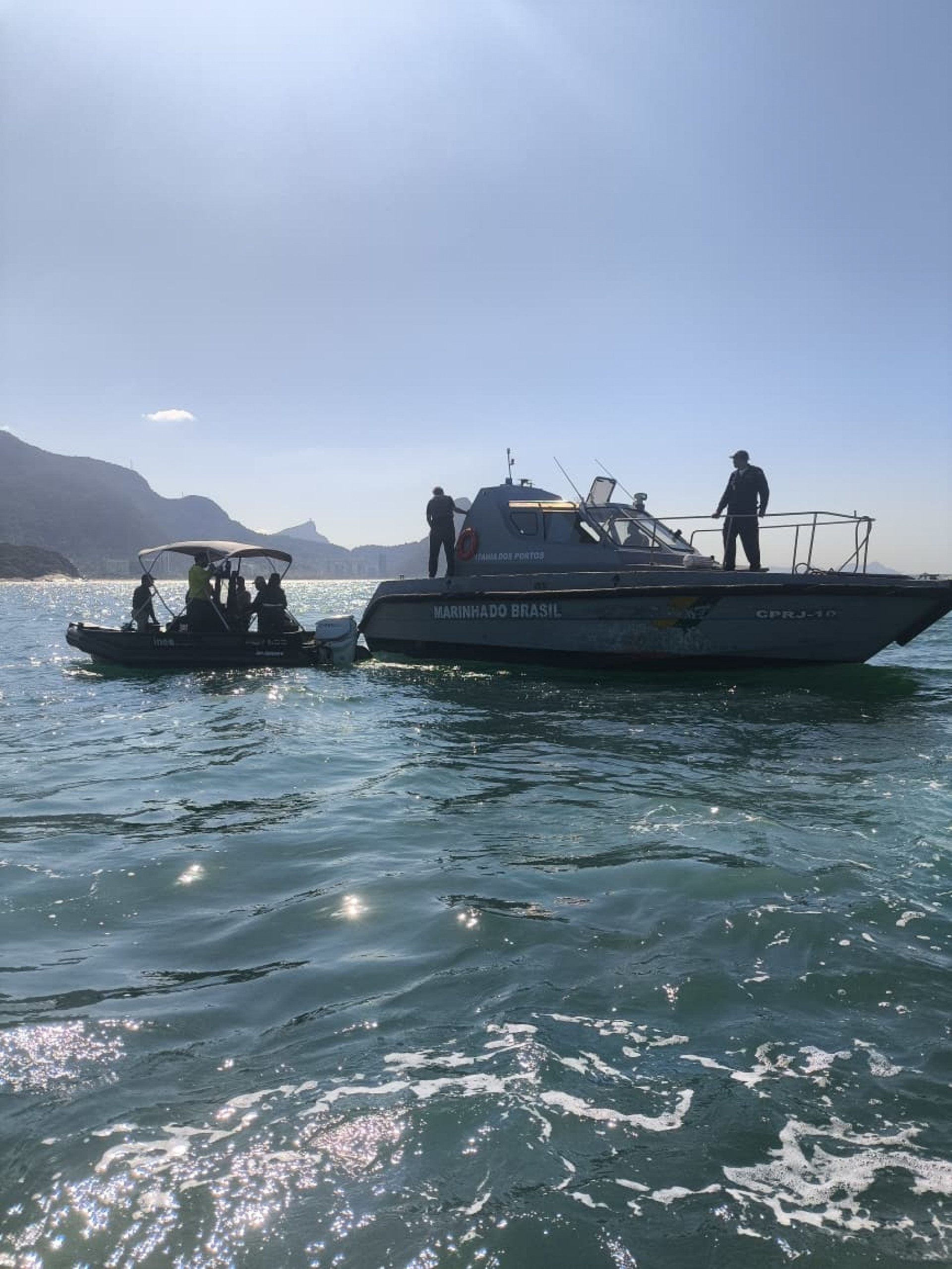 Autoridades encontraram redes de pesca em áreas de preservação na Zona Sul do Rio - Divulgação 