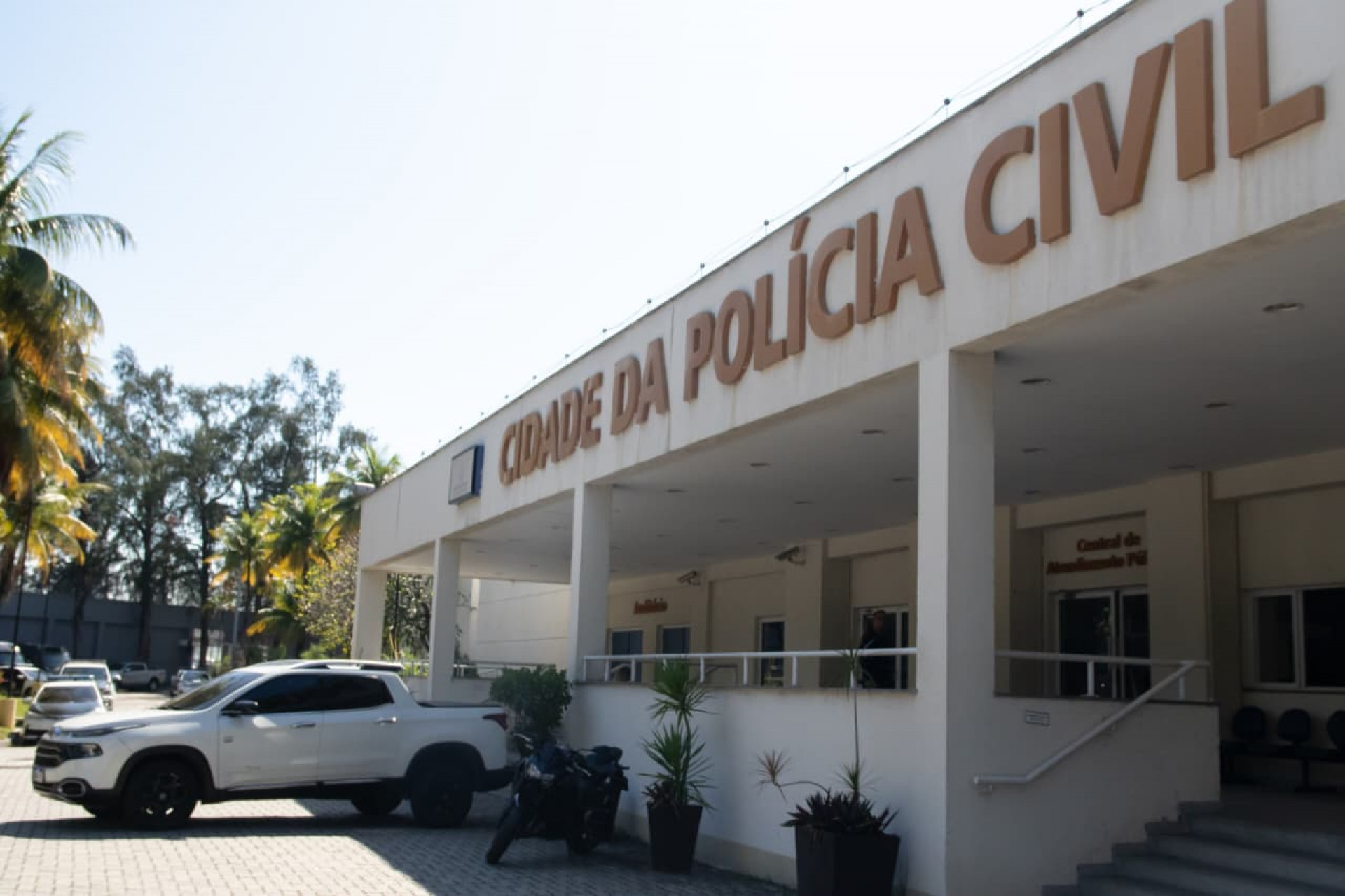 Operação foi realizada pela Delegacia de Defraudações (DDEF) - Érica Martin/Agência O Dia