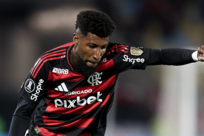 Royal minimiza vaias da torcida do Flamengo: 'Se prejudiquei, peço desculpas'