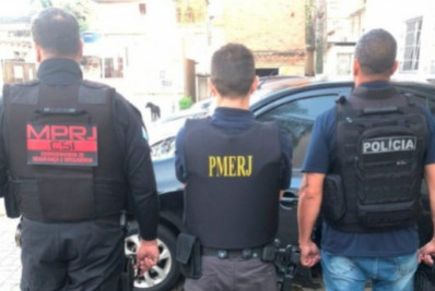 PMs acusados de cobrar propina para prestar segurança em comércios na Baixada são presos