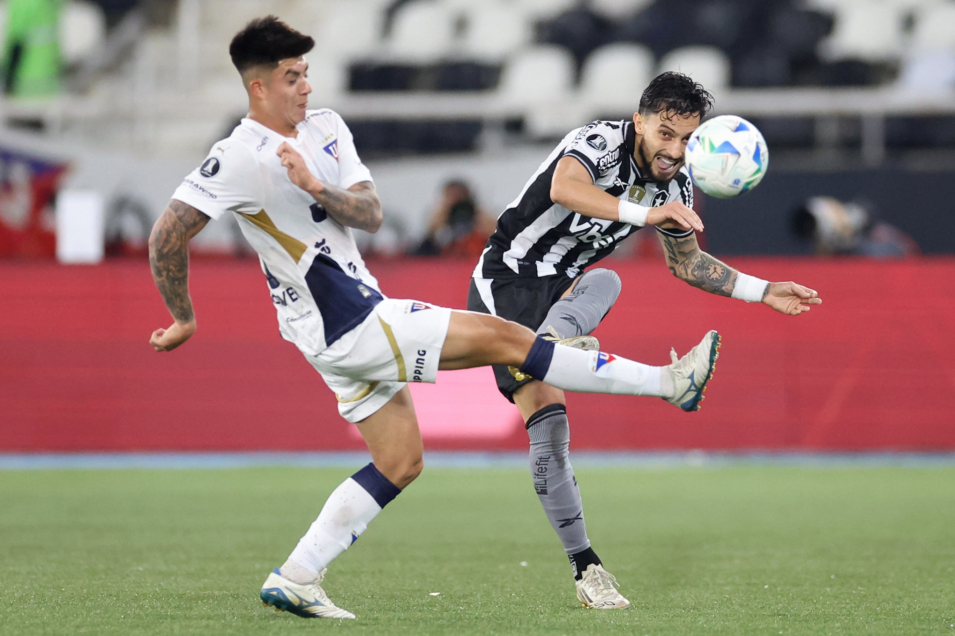 Botafogo enfrentou a LDU, do Equador, no Nilton Santos, pelo jogo de ida das oitavas de final da Libertadores - Vitor Silva/Botafogo