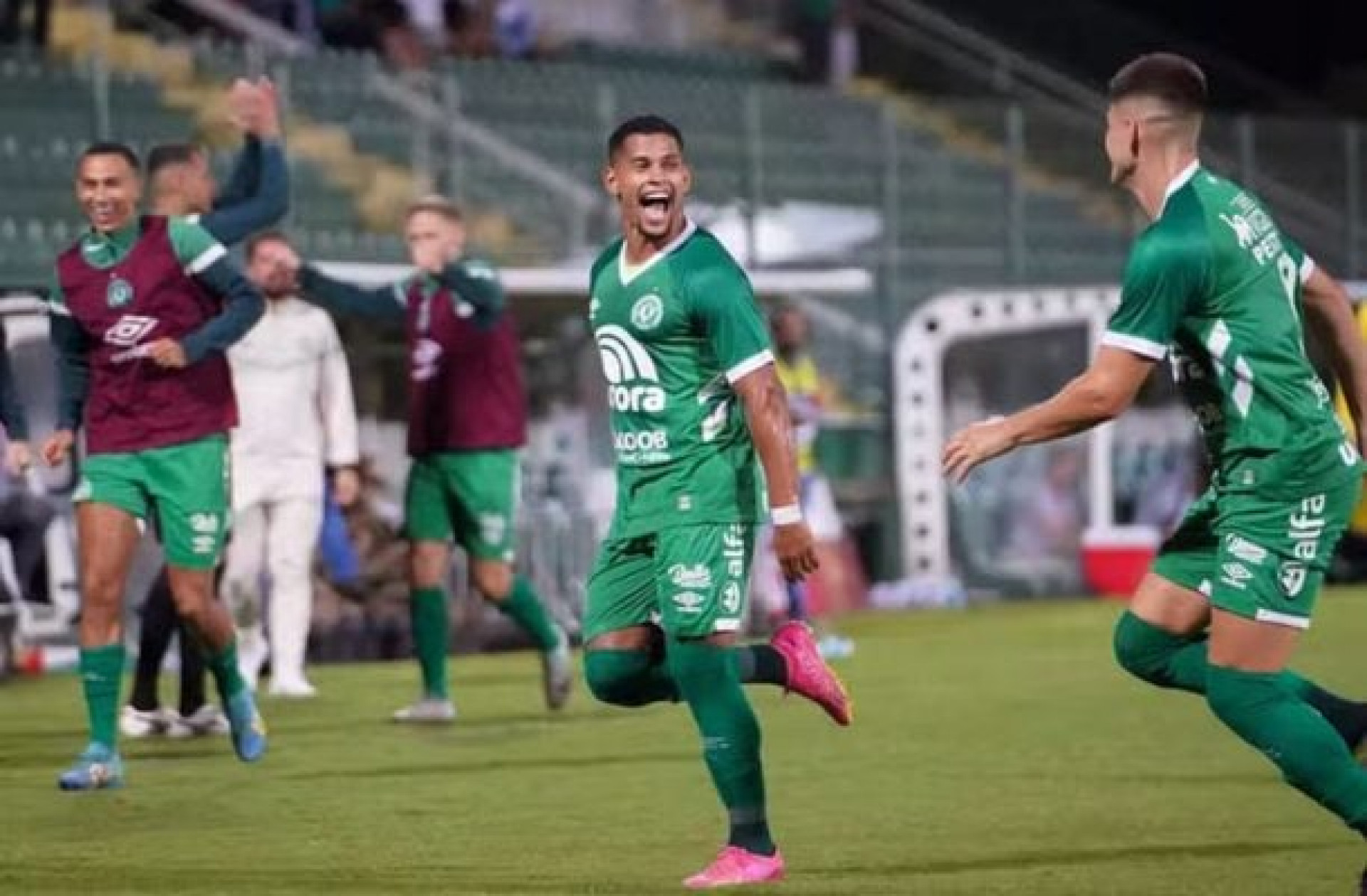 S&atilde;o Paulo tem interesse na contrata&ccedil;&atilde;o de Ma&iacute;lton, destaque da Chapecoense na S&eacute;rie B