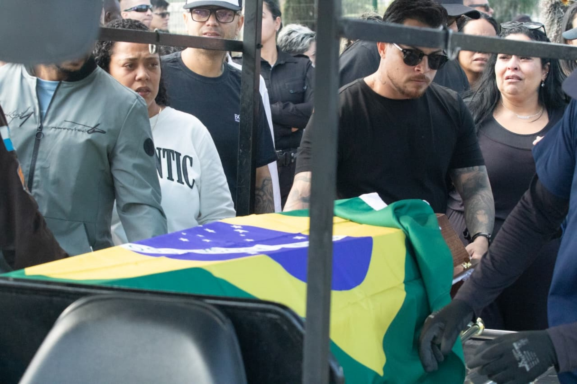 O sargento estava de folga quando foi atacado por dois homens em uma moto - Érica Martin/Agência O Dia
