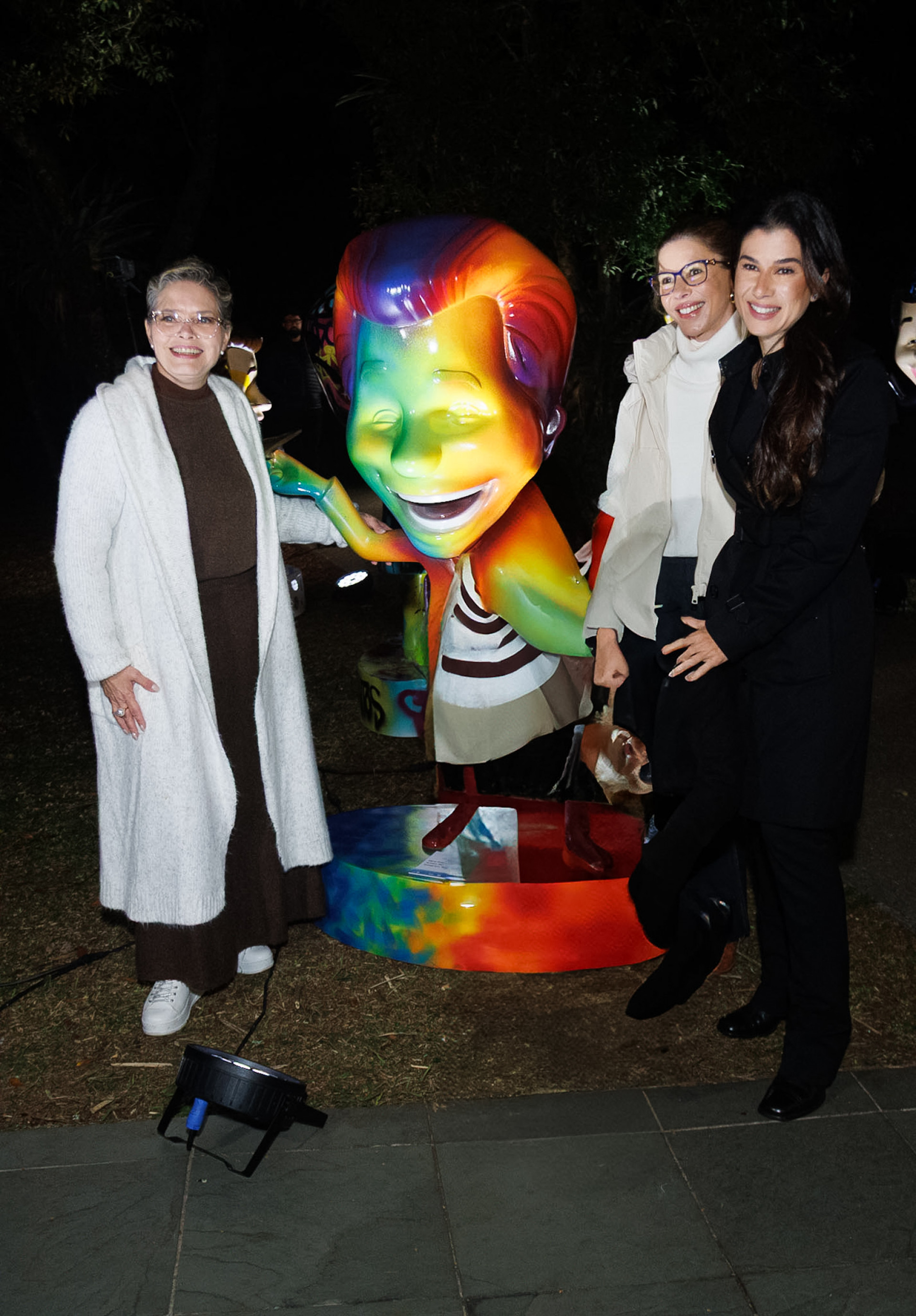 Cintia Abravanel, Daniela Abravanel Beyruti e Renata Abravanel prestigiam exposição em homenagem ao pai, Silvio Santos - Clayton Felizardo / Brazil News