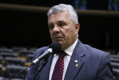 PF vai investigar emenda de R$ 6 milhões de deputado do PL