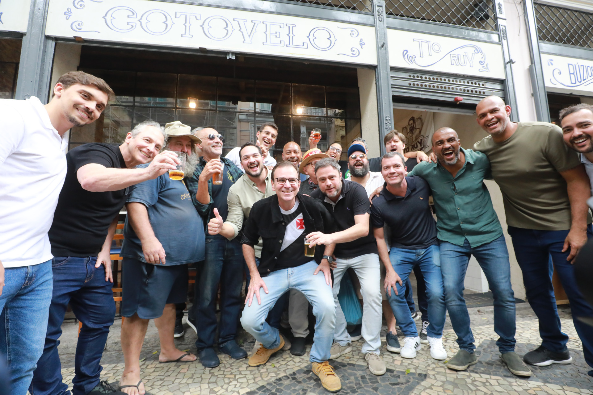 Prefeito Eduardo Paes dá início as obras de urbanização da Rua da Carioca, primeiro polo cervejeiro da cidade - Marcos de Paula/Prefeitura do Rio