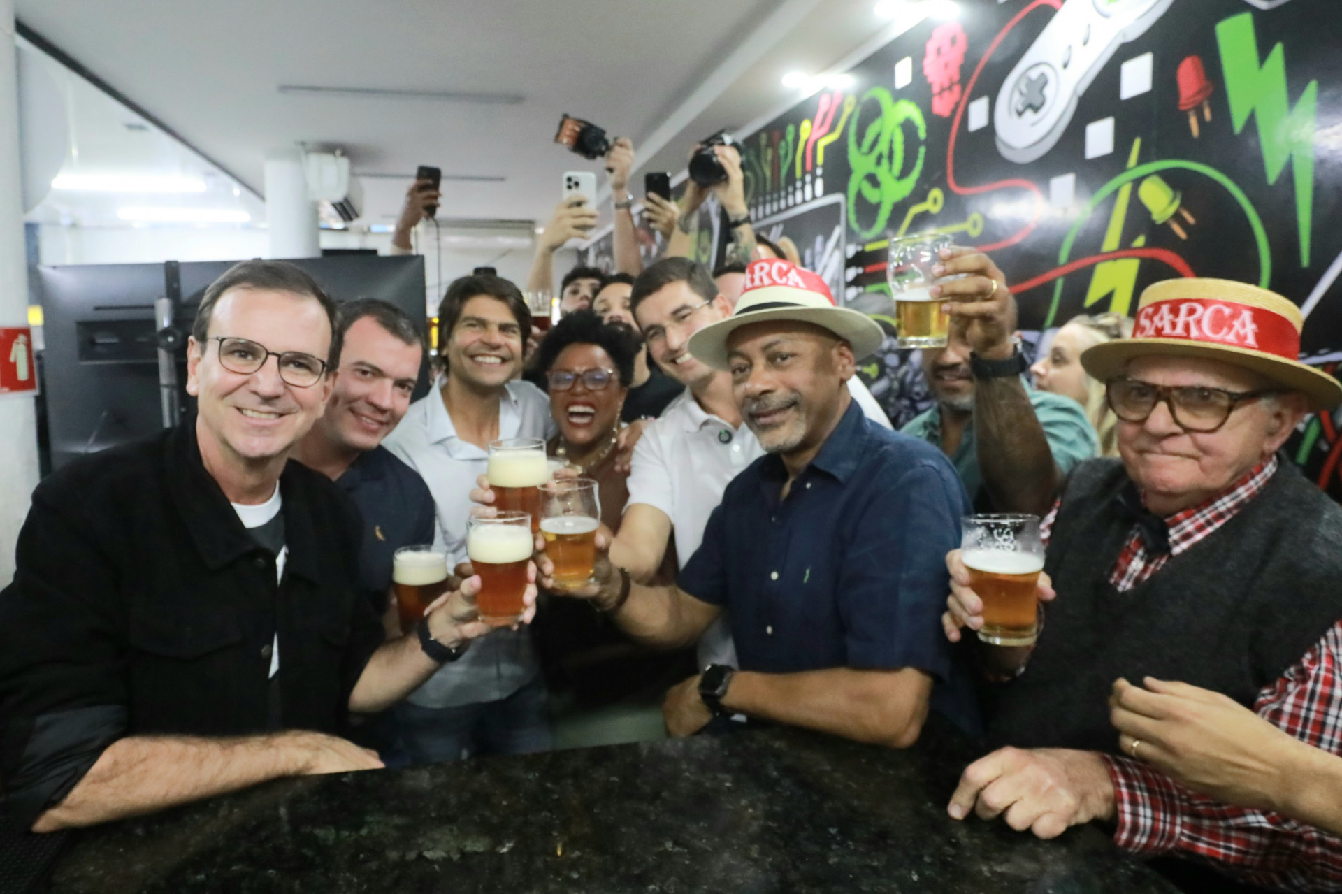 Prefeito Eduardo Paes dá início as obras de urbanização da Rua da Carioca, primeiro polo cervejeiro da cidade - Marcos de Paula/Prefeitura do Rio