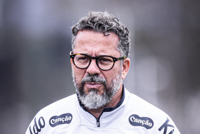 Caiu! Ex-auxiliar de Tite, Cleber Xavier é demitido após goleada para o Vasco