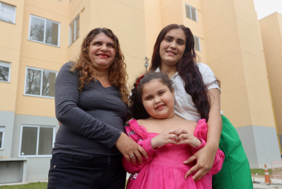 Famílias conhecem apartamentos do Jardim das Paineiras, no Badu