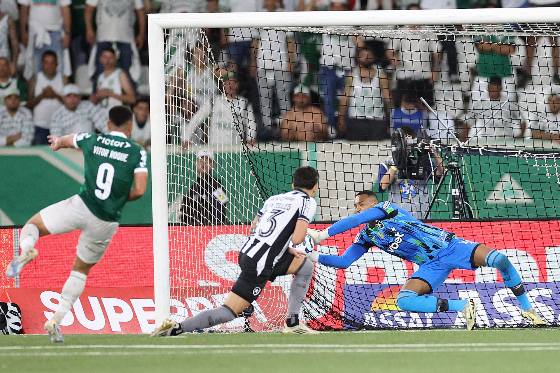 Botafogo enfrentou o Palmeiras neste domingo (17), no Nilton Santos, pela 20ª rodada do Brasileirão - Vitor Silva/Botafogo