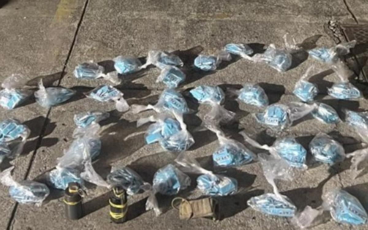 Granadas e drogas foram apreendidas em a&ccedil;&atilde;o na comunidade do Querosene