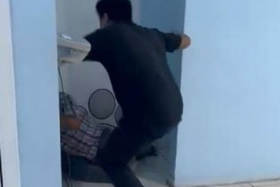 Vídeo: Dono de clínica veterinária é preso por agredir cliente idoso em Duque de Caxias