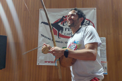 Conexão Niterói-Itália: capoeira além das fronteiras