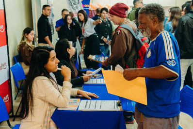 Milhares de pessoas se candidatam no Feirão de Empregos
