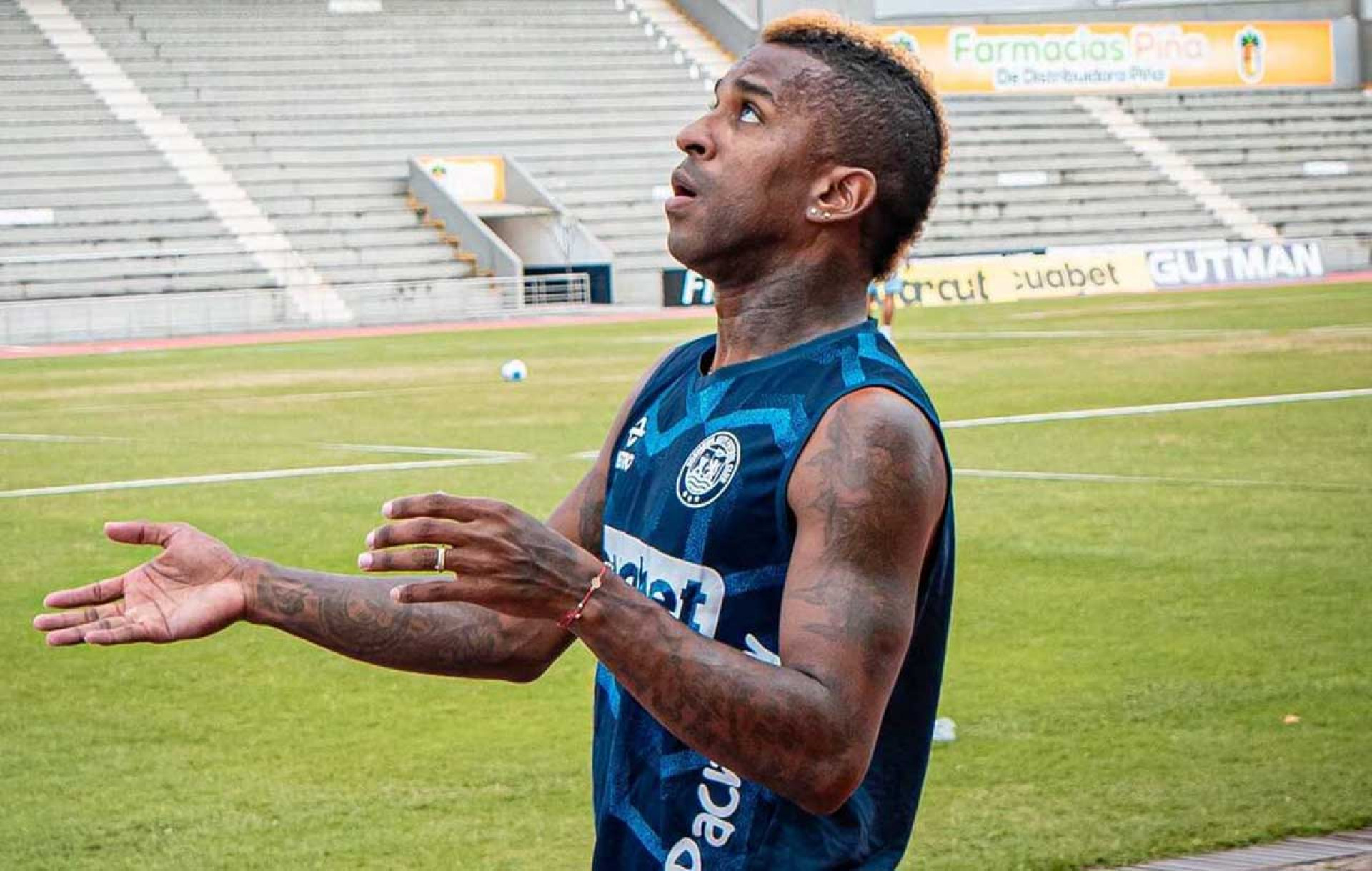 Miller Bola&ntilde;os, ex-Gr&ecirc;mio, tem condena&ccedil;&atilde;o amenizada no Equador