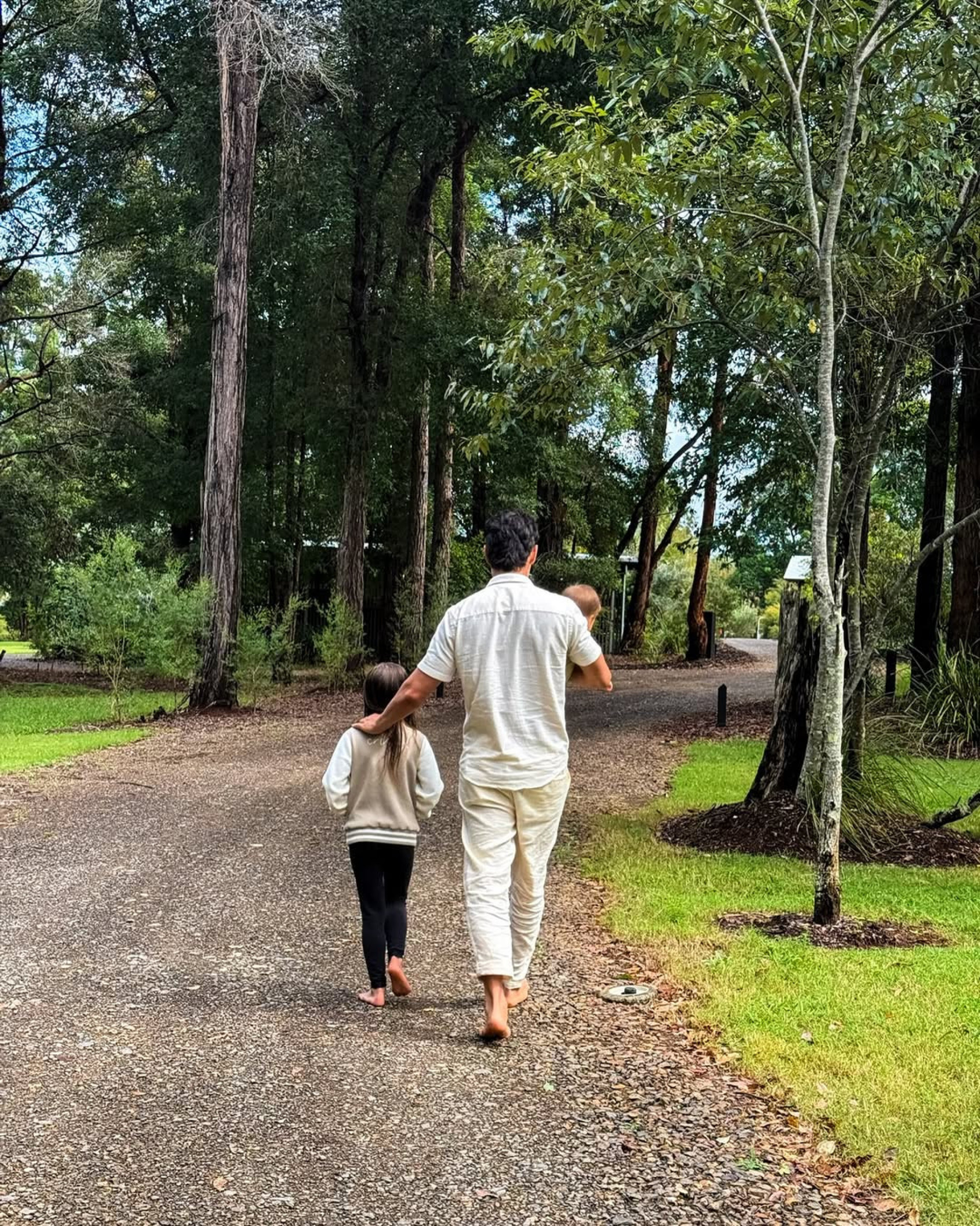 Rodrigo Santoro e as duas filhas Rodrigo Santoro - Reprodução / Instagram