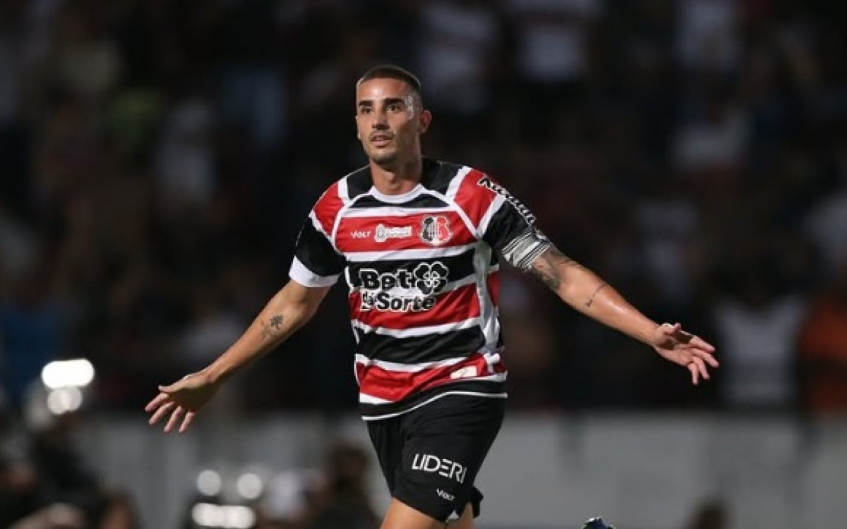 Thiago Galhardo acumula passagens por clubes como Vasco, Botafogo e Internacional