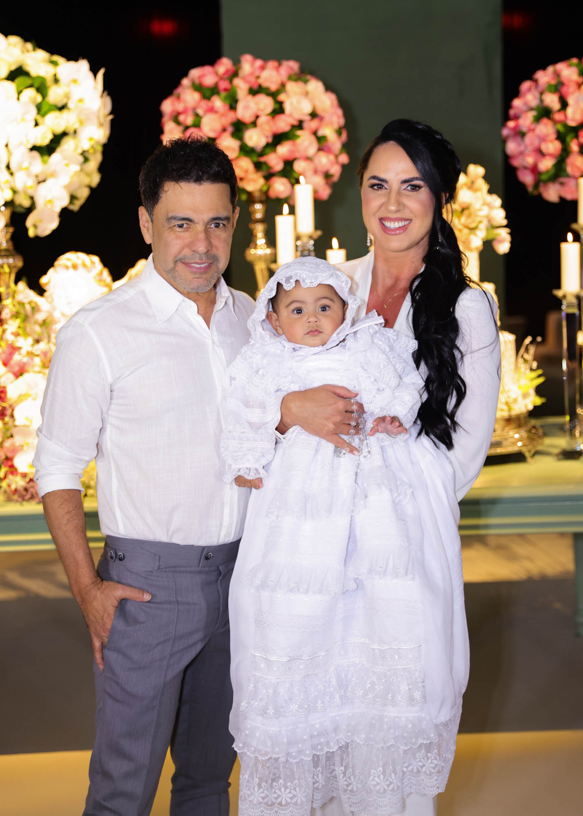 Graciele Lacerda e Zezé Di Camargo batizam a filha, Clara - Manuela Scarpa / Brazil News