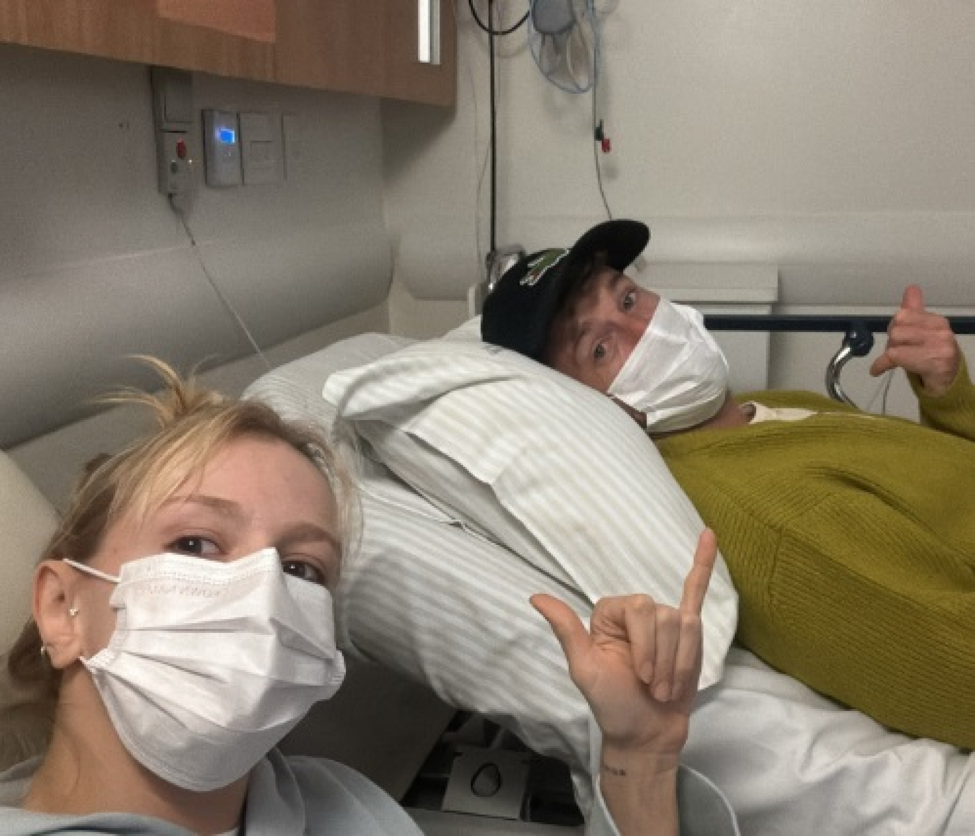 Isabella Scherer e marido vão ao hospital com suspeita de ressaca - Reprodução/Instagram