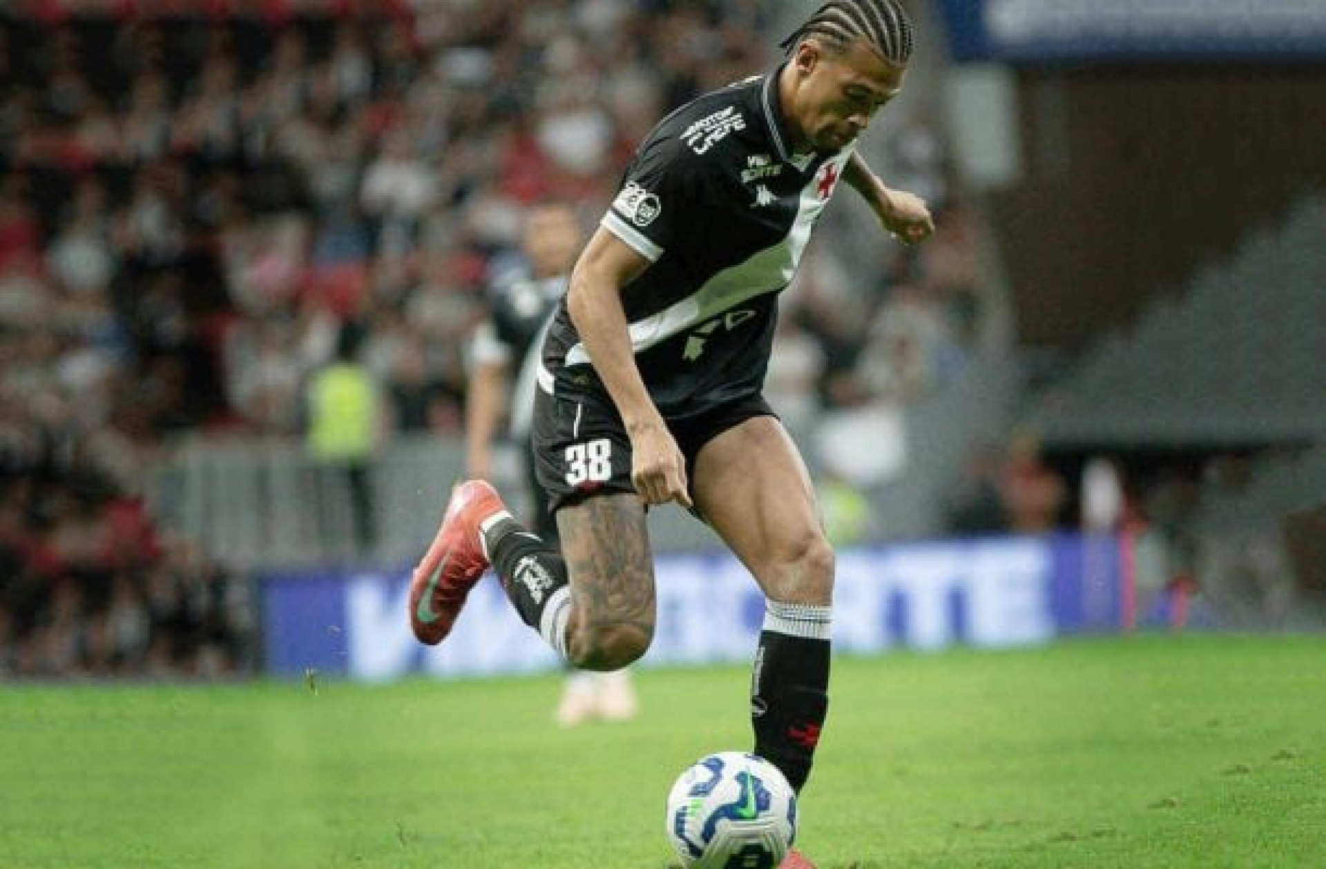 Vasco vende Jo&atilde;o Victor para o CSKA Moscou