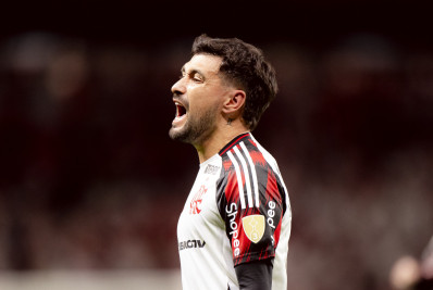 Flamengo vence o Internacional mais uma vez e vai às quartas da Libertadores