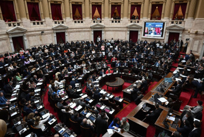 Câmara aprova projeto que exclui do arcabouço gastos com saúde e educação