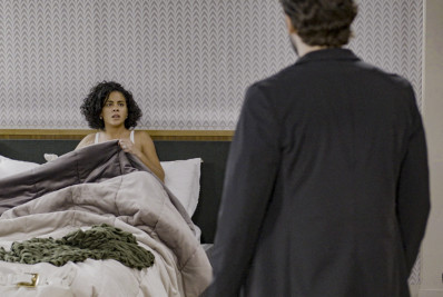 'Vale Tudo': Afonso descobre traição de Fátima e expulsa a mulher de casa