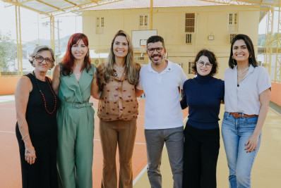 Educação entrega nova quadra poliesportiva na E.M. Paulo Freire