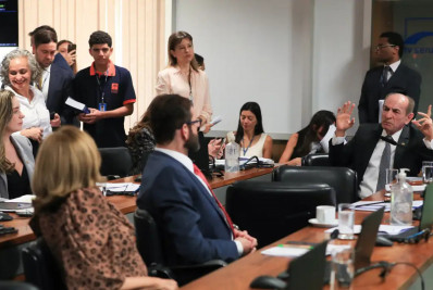 Comissão do Senado aprova novo código eleitoral com 900 artigos