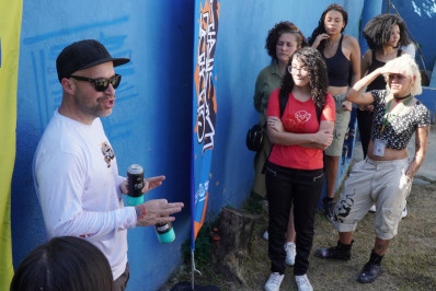 São Gonçalo tem as duas primeiras aulas de graffiti ministradas pelo artista Marcelo Eco