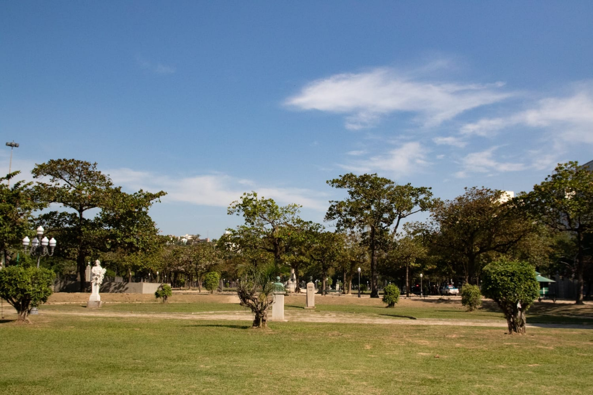 A previsão para os próximos dias no Rio é de temperaturas acima da média do inverno - Érica Martin/Agência O Dia