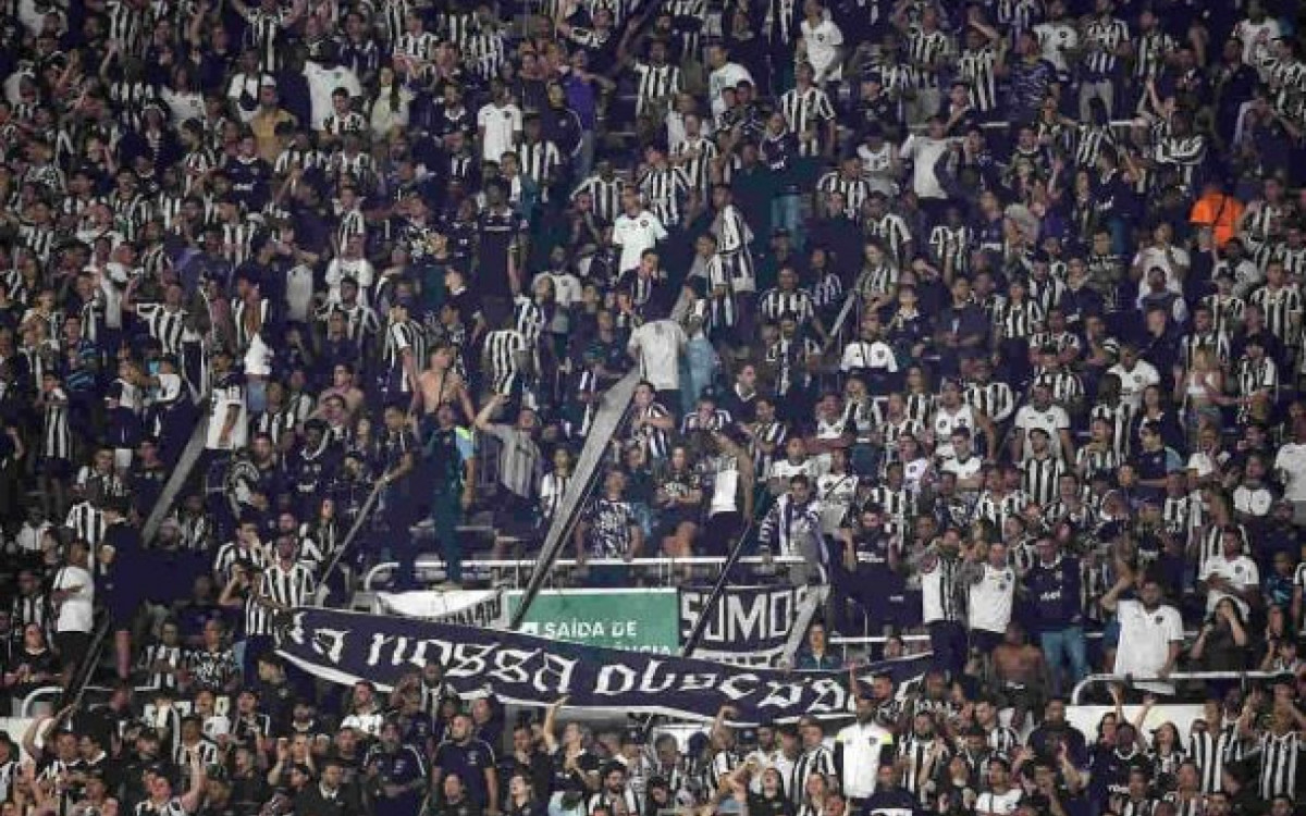 Por Botafogo x Vasco, pela Copa do Brasil, show do Green Day no Niltão é cancelado