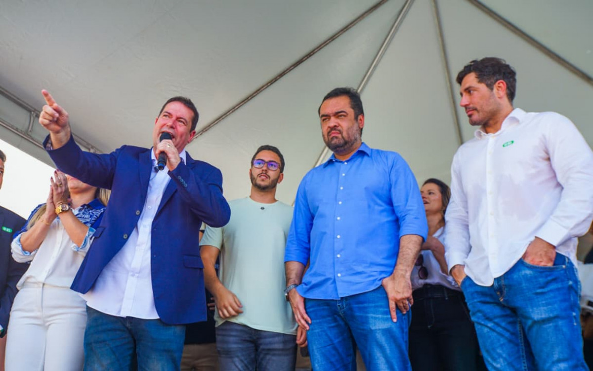 Cláudio Castro esteve presente na inauguração da maternidade