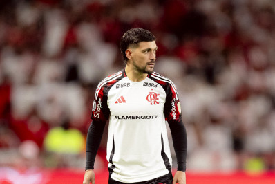 Arrascaeta comemora classificação do Flamengo: 'Feliz em poder ajudar o time'