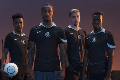 Com Estêvão e João Pedro, Chelsea apresenta novo uniforme 