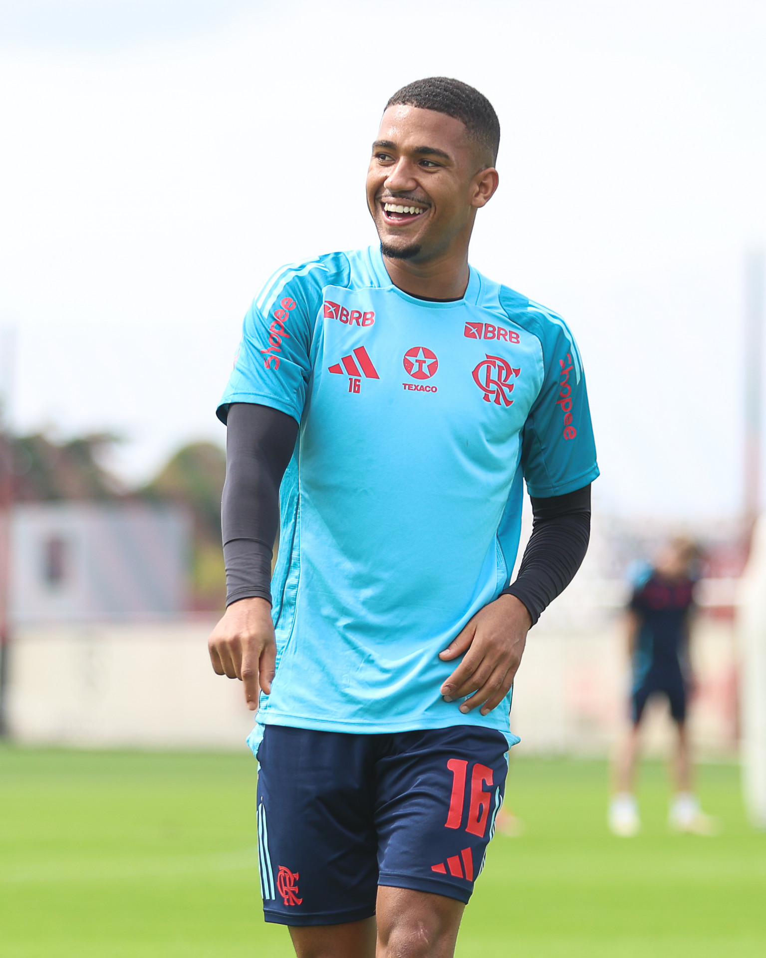 Lino em treino do Fla