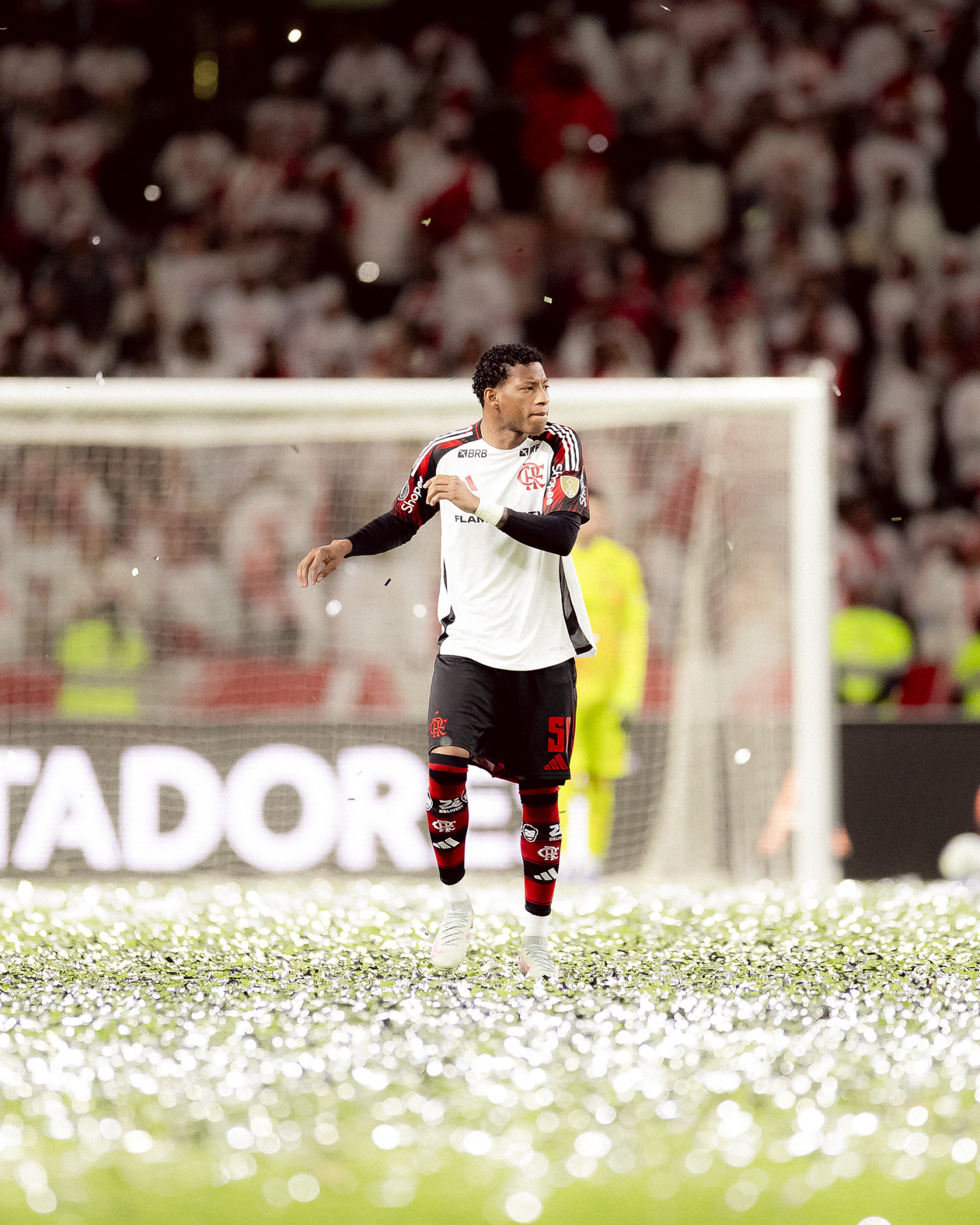 Plata foi um dos destaques da vitória do Flamengo sobre o Internacional - Adriano Fontes/Flamengo