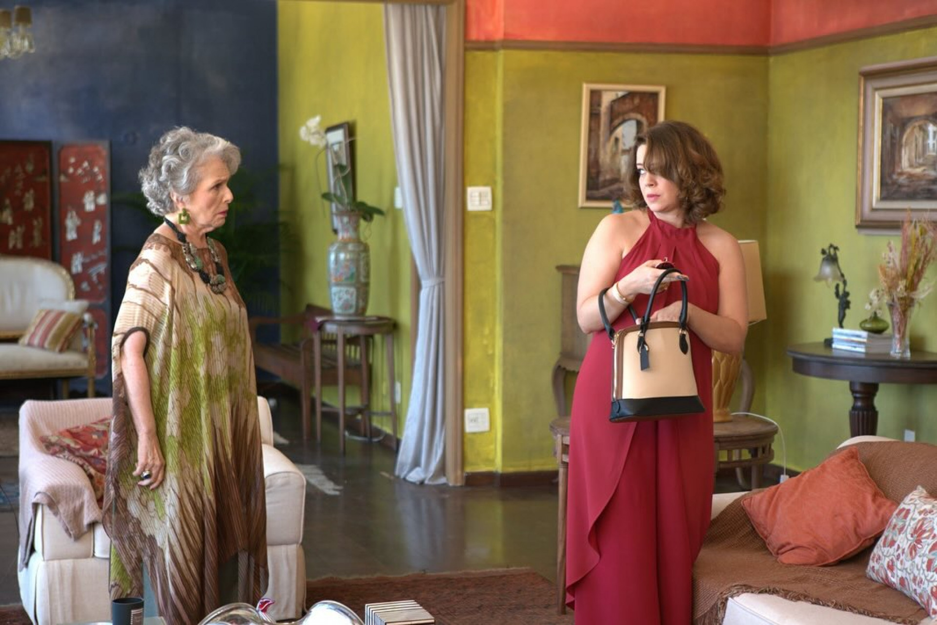 Helena (Irene Ravache) e Regina (Leandra Leal) - Reprodução / Instagram