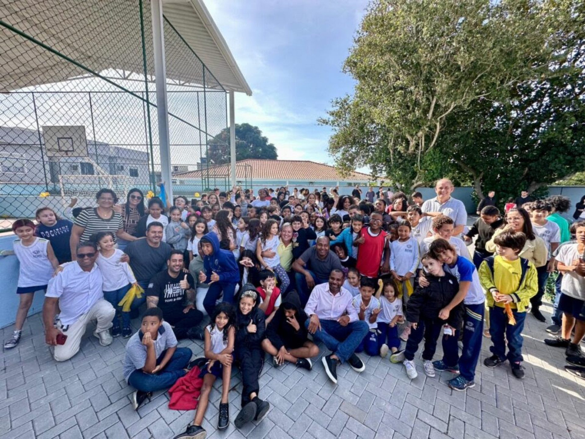 Inauguração da nova quadra poliesportiva na Escola Municipalizada Professora Eulina de Assis Marques - Ascom