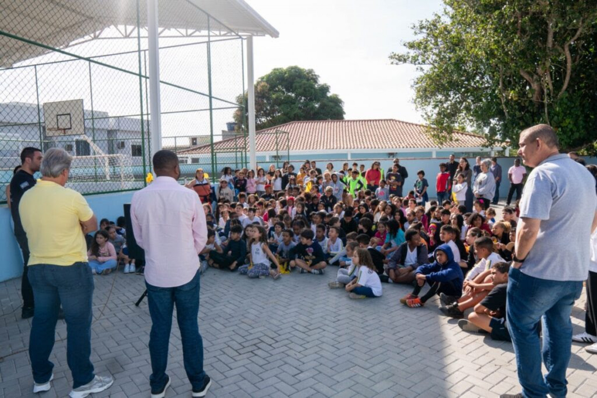 Inauguração da nova quadra poliesportiva na Escola Municipalizada Professora Eulina de Assis Marques - Ascom