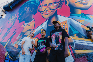 Veja como ficou o mural em homenagem ao trio Os Garotin em São Gonçalo