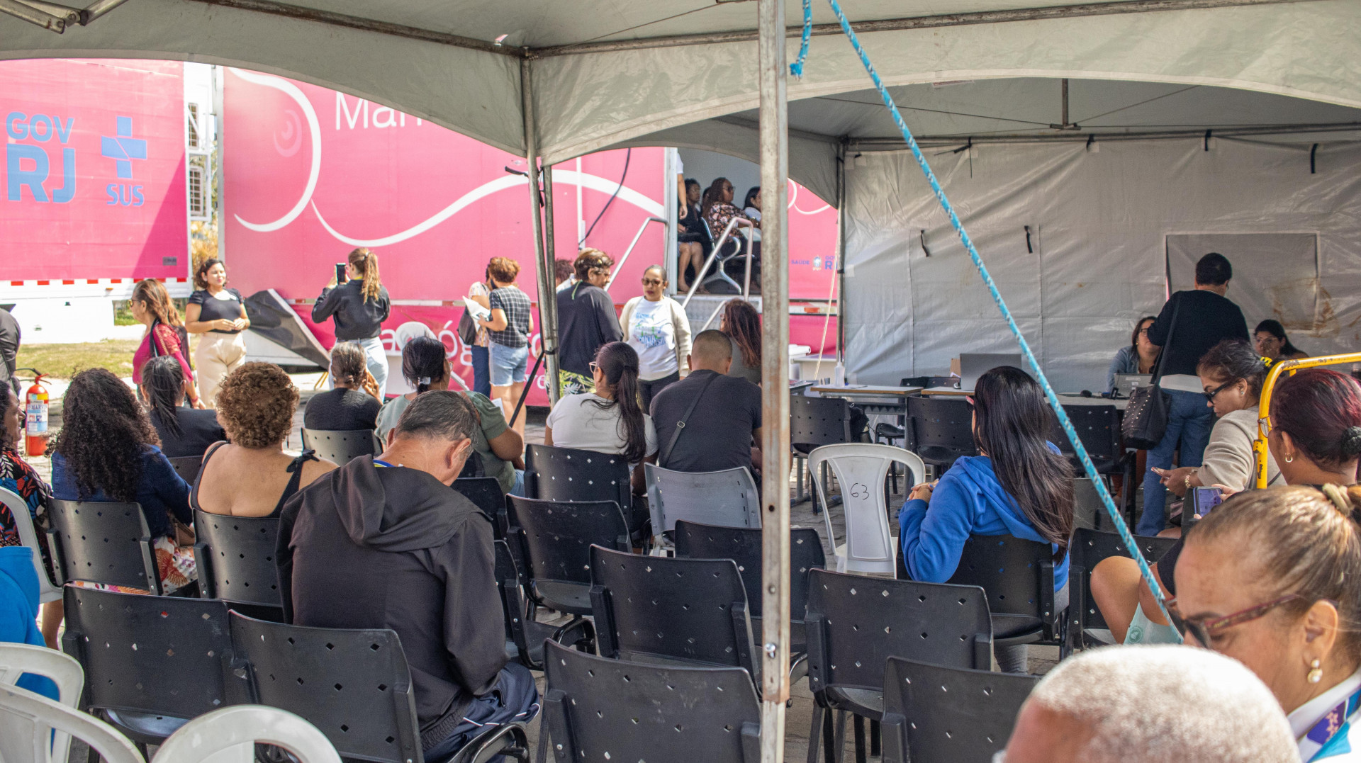 Unidade Móvel de acesso à saúde da mulher - Ascom