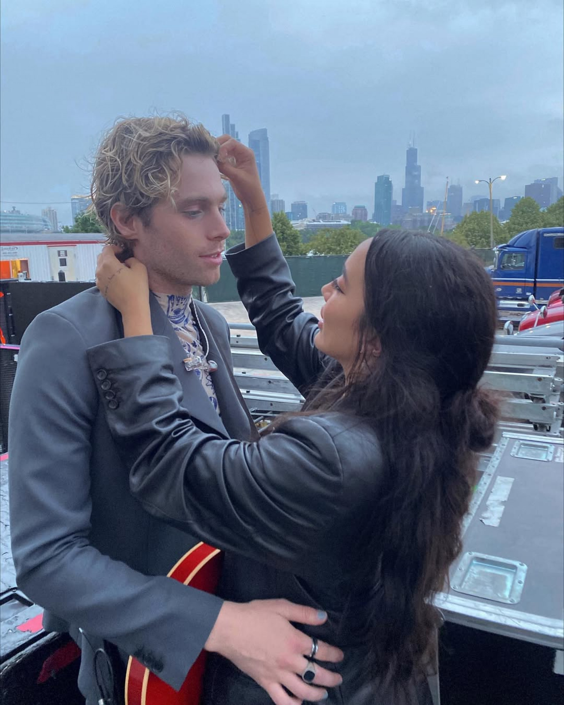 Luke Hemmings é casado com Sierra Deaton - Reprodução / Instagram