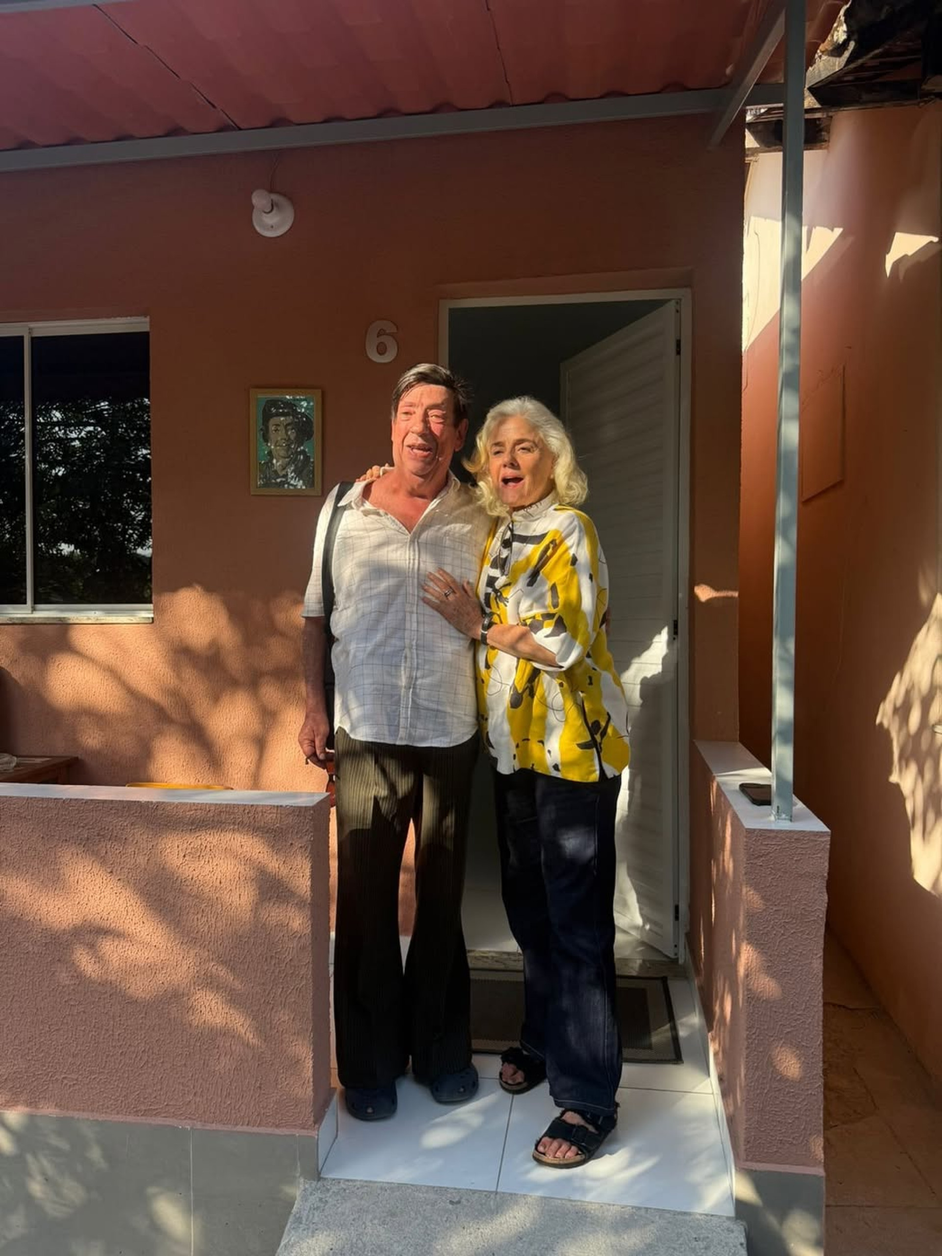 Marieta Severo reencontra Marcos Oliveira durante visita ao Retiro dos Artistas
- Reprodução / Instagram