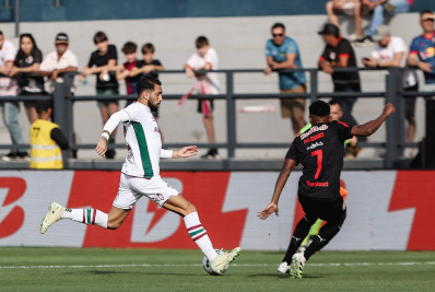 Freytes lamenta gols no início e cobra atenção: 'Pagamos caro'