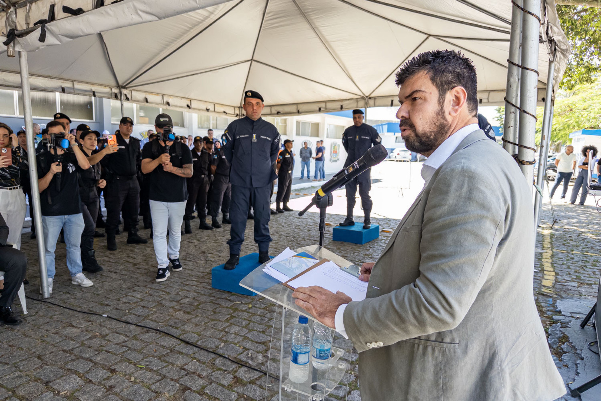 Evento em Maca&eacute; reuniu autoridades civis e militares para a passagem de comando do 32&ordm; BPM  - Foto: Divulga&ccedil;&atilde;o