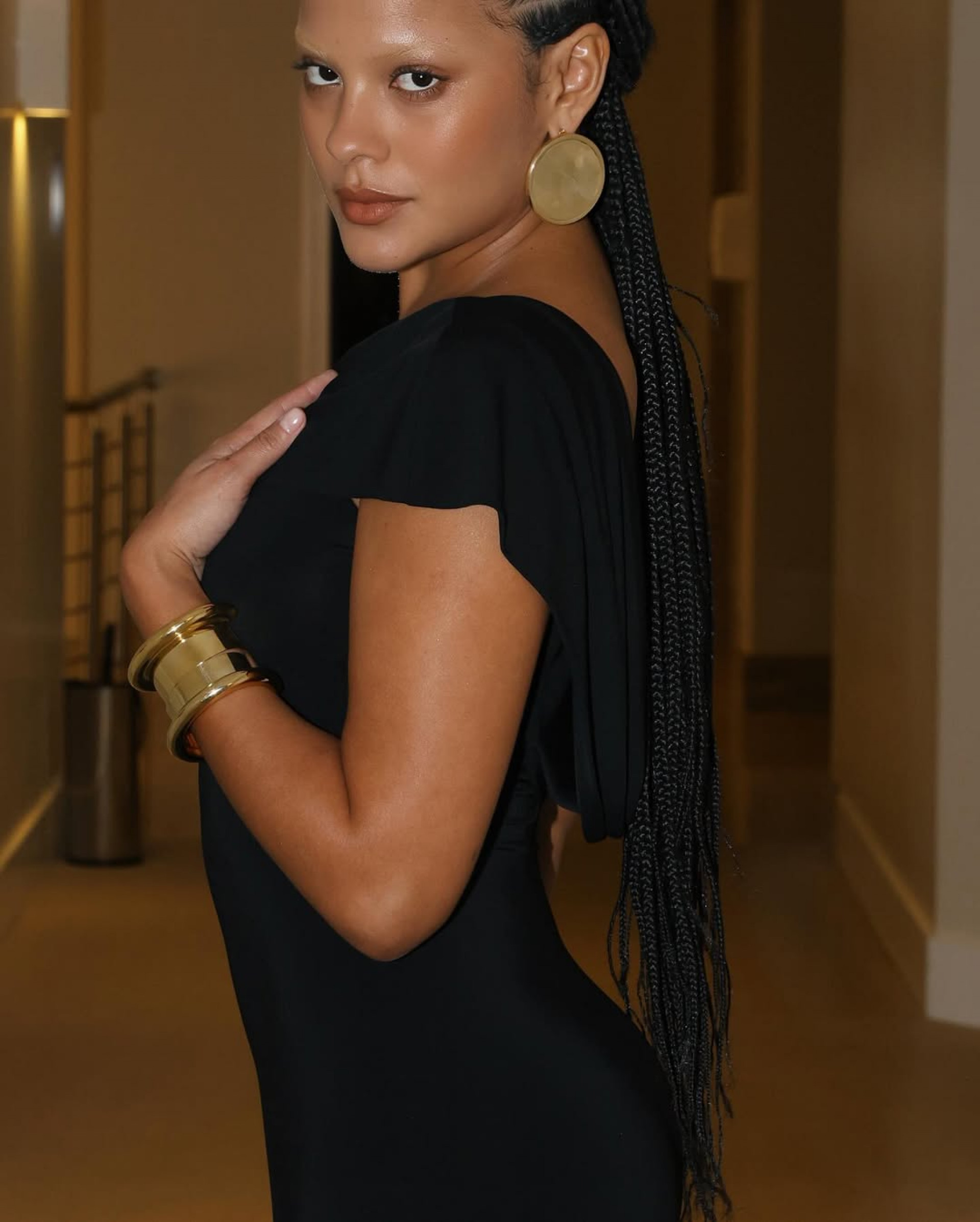 Bella Campos descolore as sobrancelhas  - Reprodução / Instagram