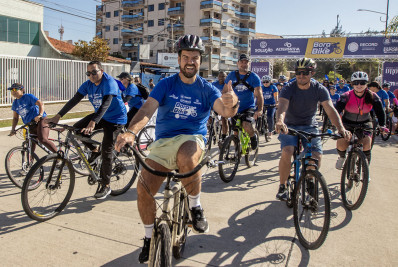 ‘Bora de Bike’ reúne famílias em passeio ciclístico por Macaé